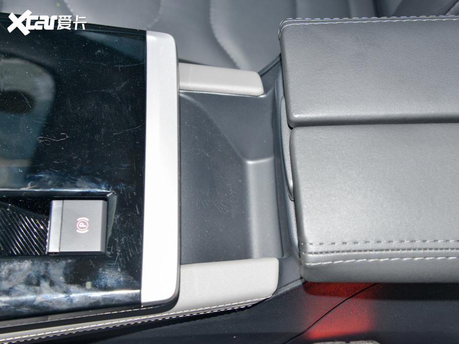 2022ِC5 X 1.6T FM