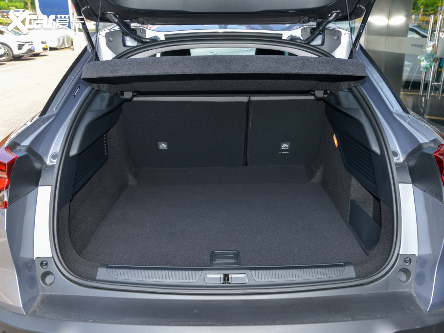 2022ِC5 X 1.6T FM