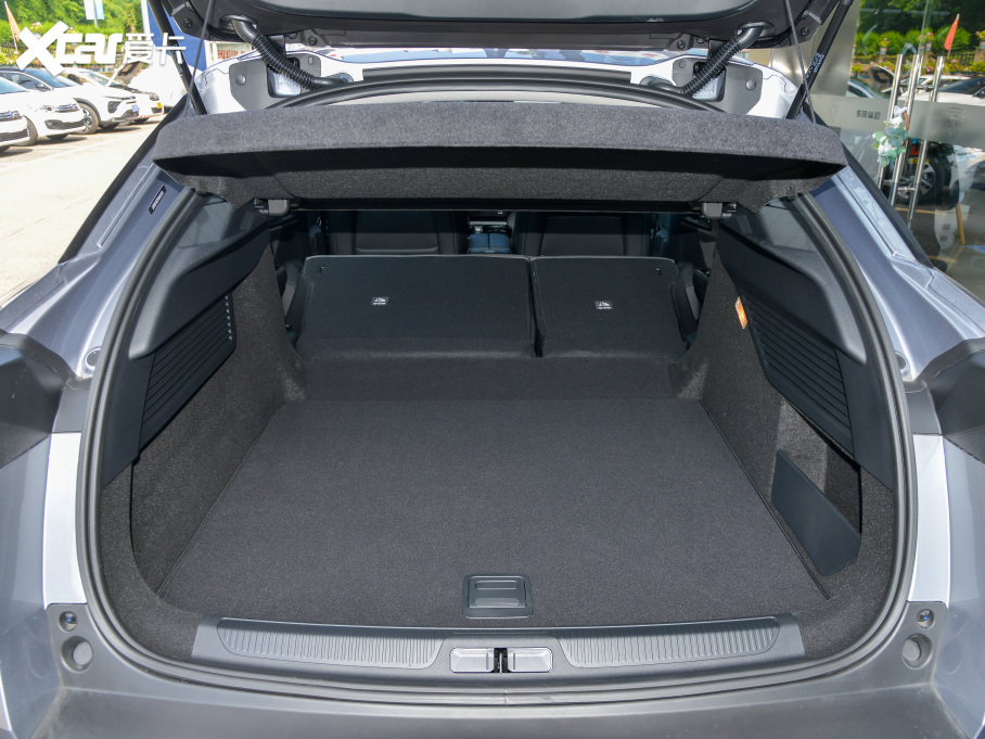 2022ِC5 X 1.6T FM