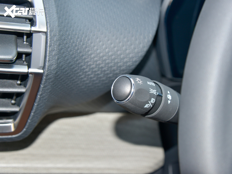 2022ِC5 X 1.6T FM