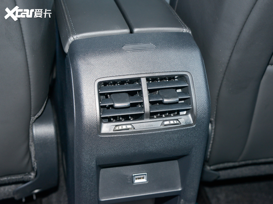 2022ِC5 X 1.6T FM