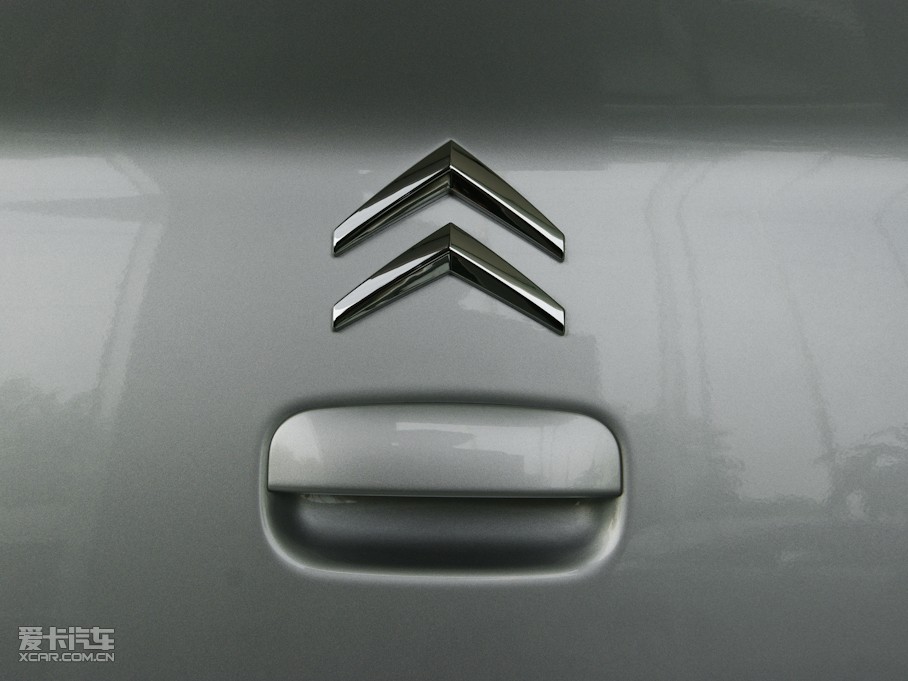 2010(jng) ք(dng)F