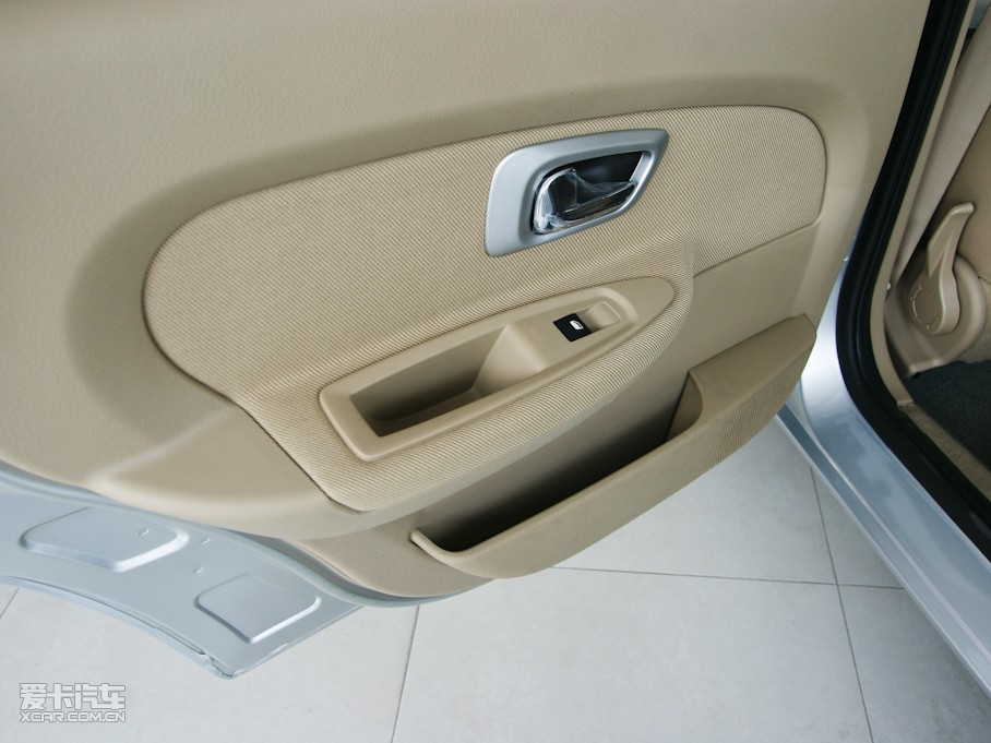 2010(jng) ք(dng)F