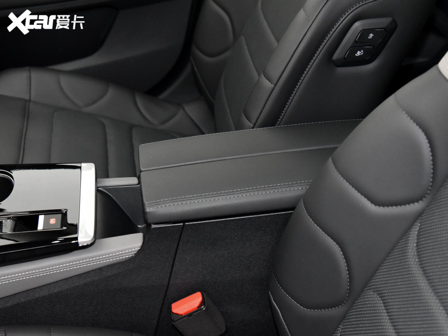 2023ِC5 X 1.6T ҫ