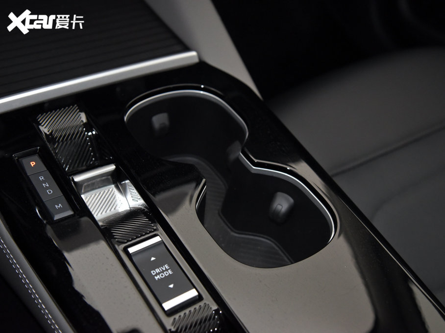 2023ِC5 X 1.6T ҫ