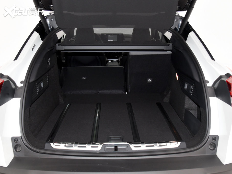 2023ِC5 X 1.6T ҫ