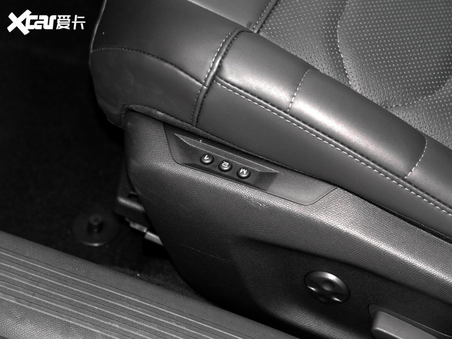 2023ِC5 X 1.6T ҫ