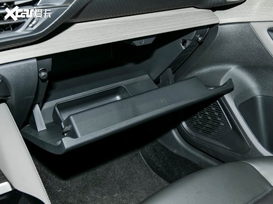 2023ِC5 X 1.6T I