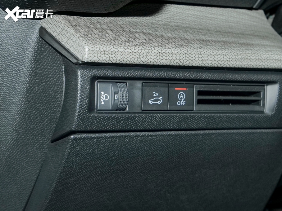 2023ِC5 X 1.6T I(lng)