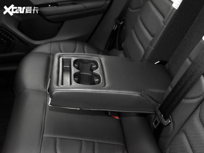 東風雪鐵龍2023款凡爾賽C5 X