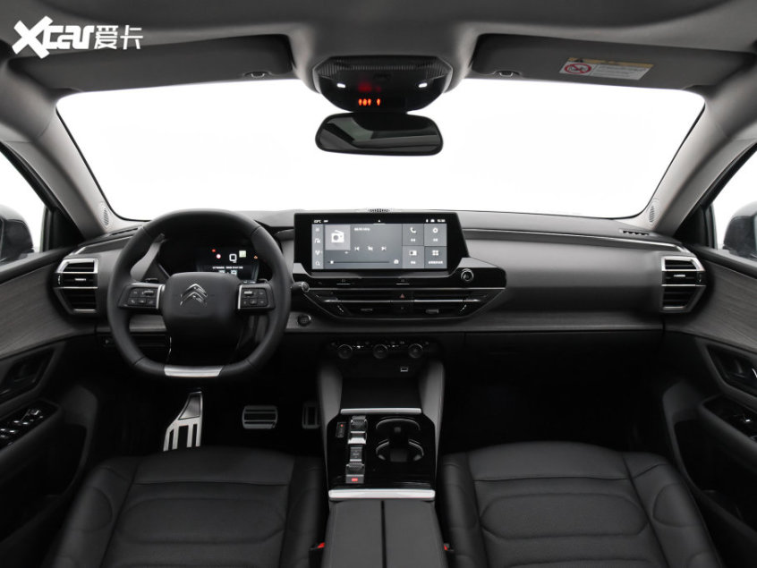 東風雪鐵龍2023款凡爾賽C5 X