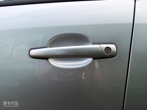 2010款1.6L 自动尚乐版 主驾门拉手
