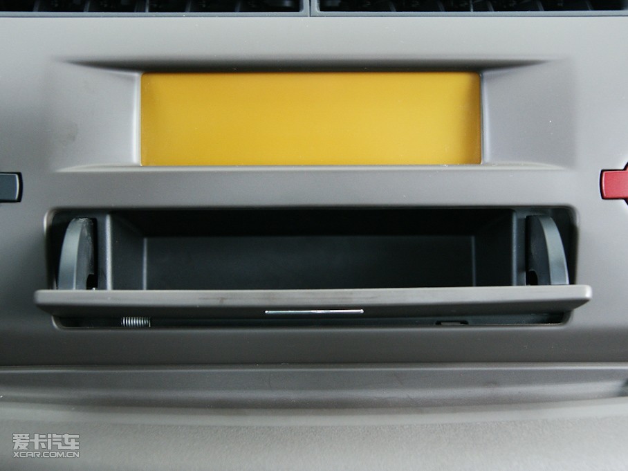 2010�����΃Ɏ� 1.6L �ք��И���