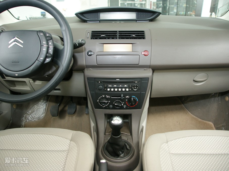 2010�����΃Ɏ� 1.6L �ք��И���