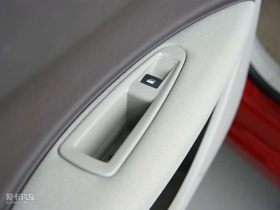 2010�����΃Ɏ� 1.6L �ք�(d��ng)�И�(l��)��