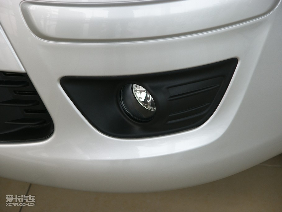 2010�����΃Ɏ� 1.6L �ք��И���