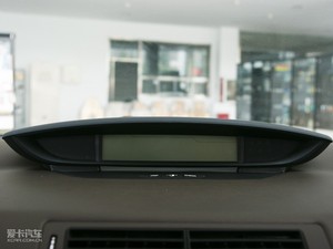 2010款1.6L 手动尚乐版 中控区
