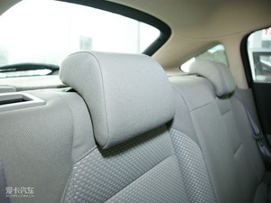 2010款1.6L 手动尚乐版 空间座椅