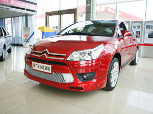 2010款1.6L 手动尚乐版 整体外观