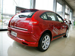 2010款1.6L 手动尚乐版 整体外观