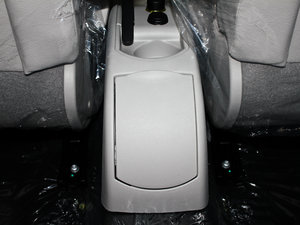 2011款1.6L 自动舒适版 空间座椅