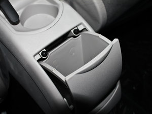 2011款1.6L 自动舒适版 空间座椅