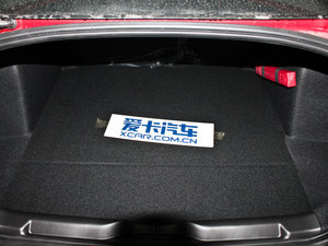 2011款1.6L 自动舒适版 行李厢空间