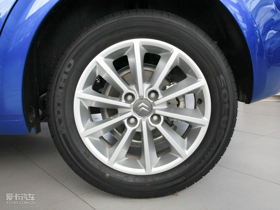 2011΃Ɏ 2.0L ԄӄŰ