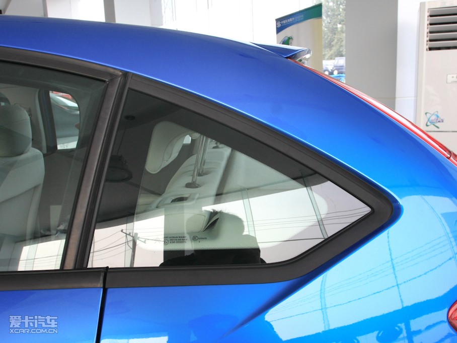 2011΃Ɏ 2.0L Ԅ(dng)Ű