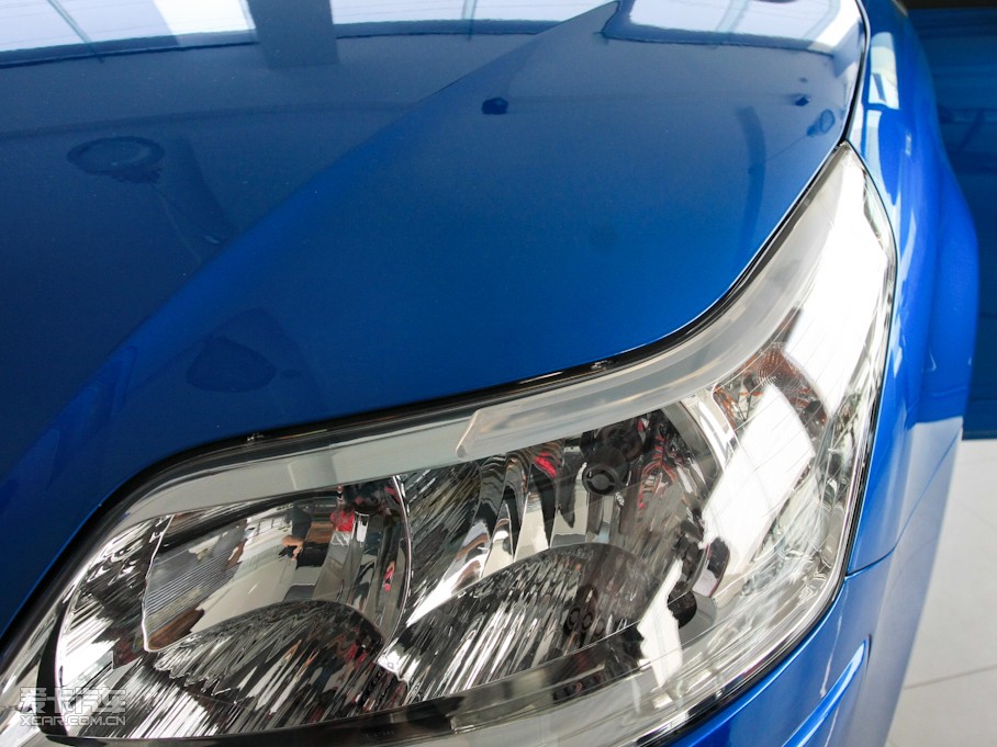 2011΃Ɏ 2.0L ԄӄŰ