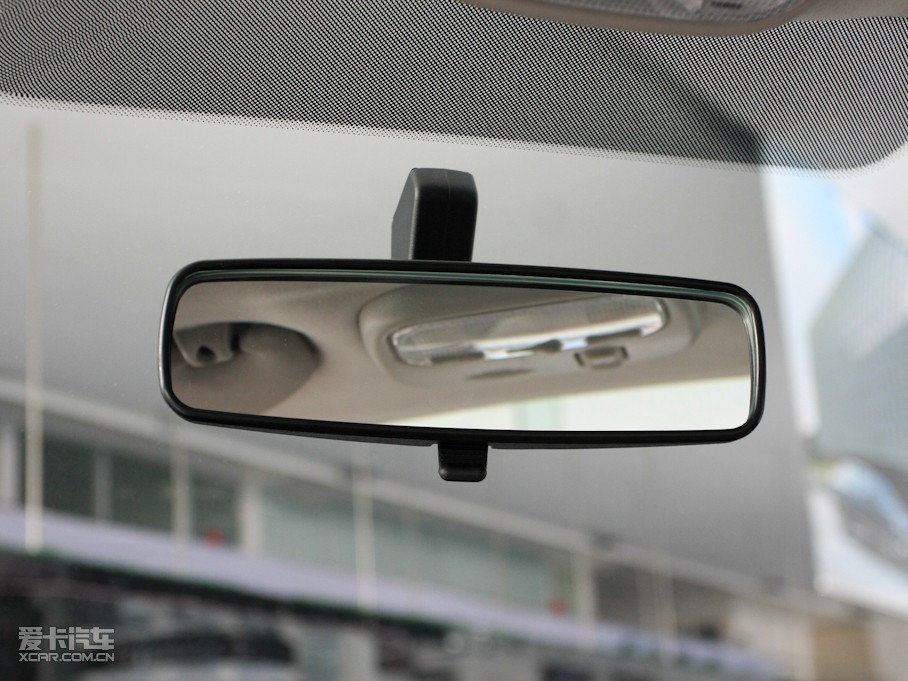 2011΃Ɏ 2.0L ԄӄŰ