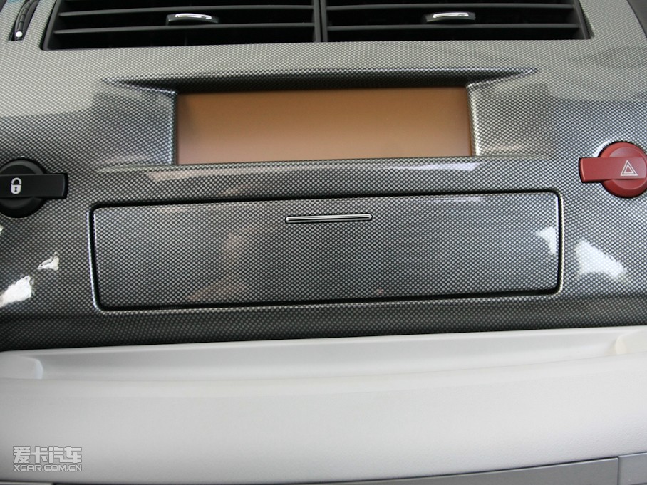 2011΃Ɏ 2.0L ԄӄŰ