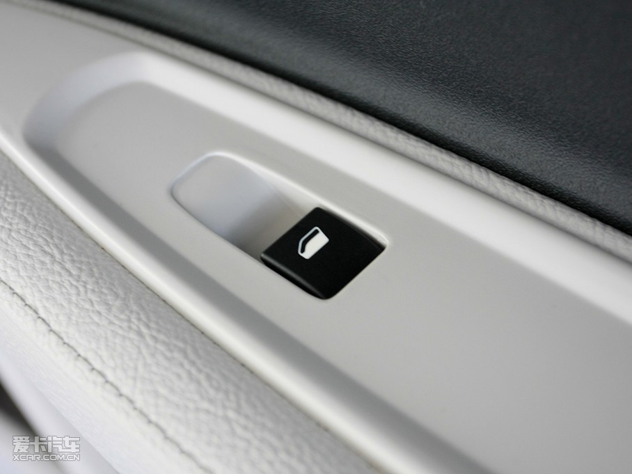 2011΃Ɏ 2.0L Ԅ(dng)Ű