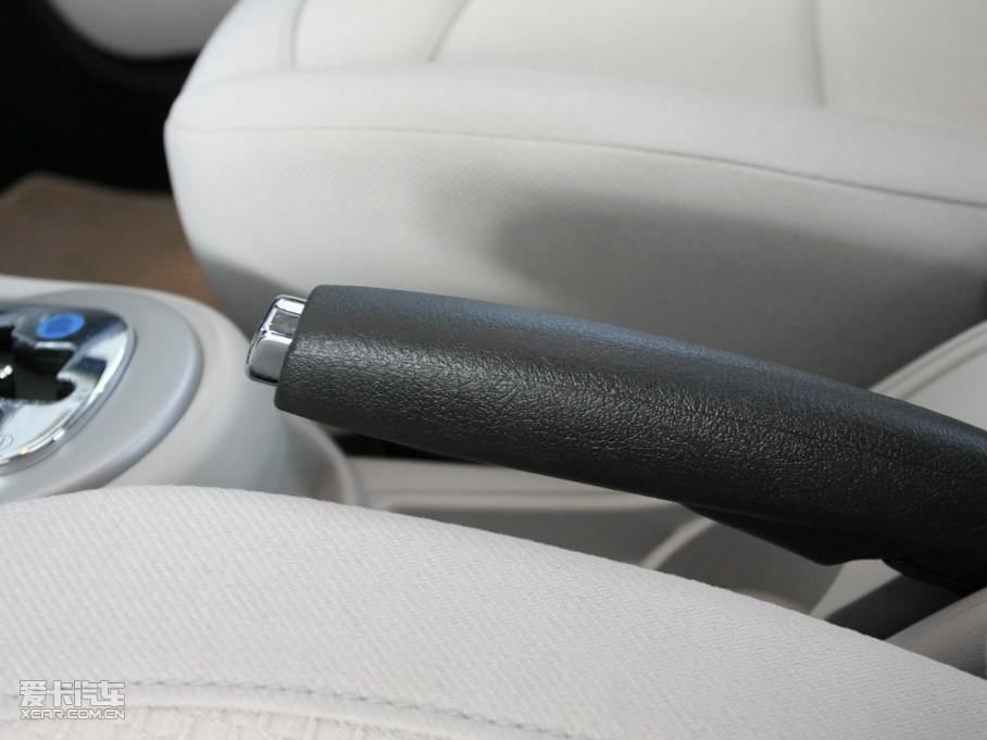 2011΃Ɏ 2.0L Ԅ(dng)Ű