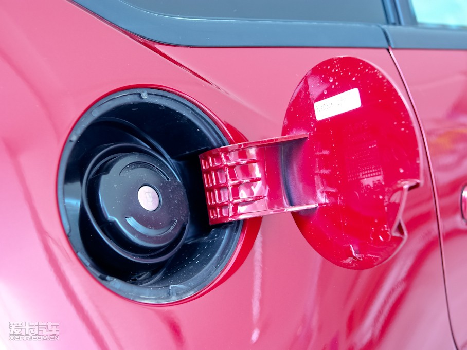 2011΃Ɏ 1.6L ք(dng)Ű