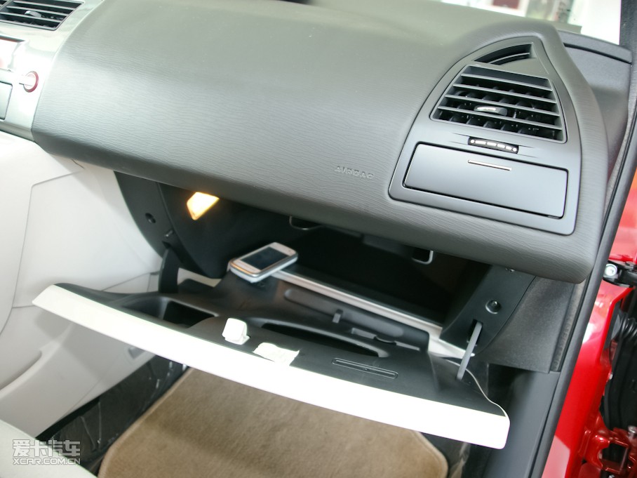 2011�����΃Ɏ� 1.6L �ք����Ű�