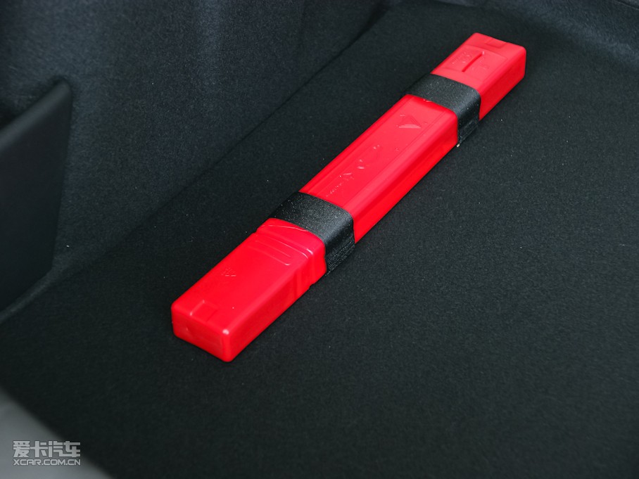 2011�����΃Ɏ� 1.6L �ք����Ű�