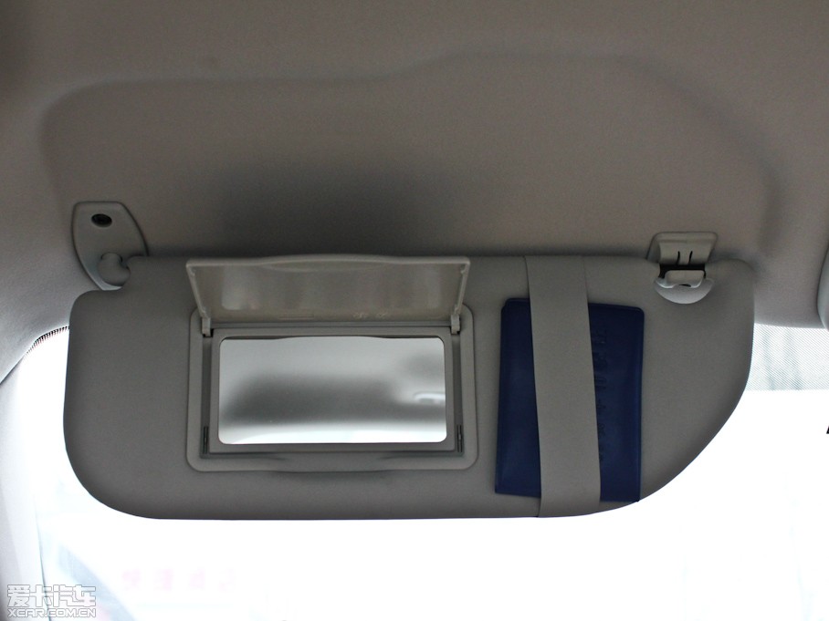 2011΃Ɏ 2.0L քӄŰ