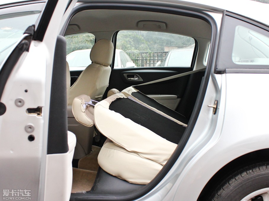 2011΃Ɏ 2.0L քӄŰ