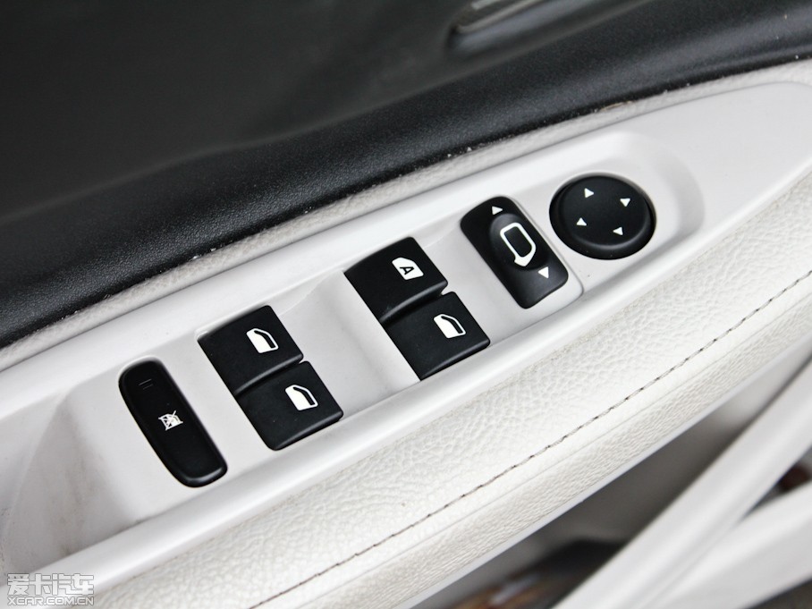 2011΃Ɏ 2.0L քӄŰ