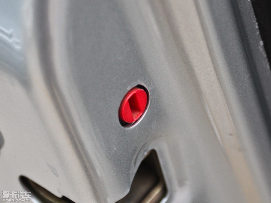 2011΃Ɏ 2.0L ք(dng)Ű