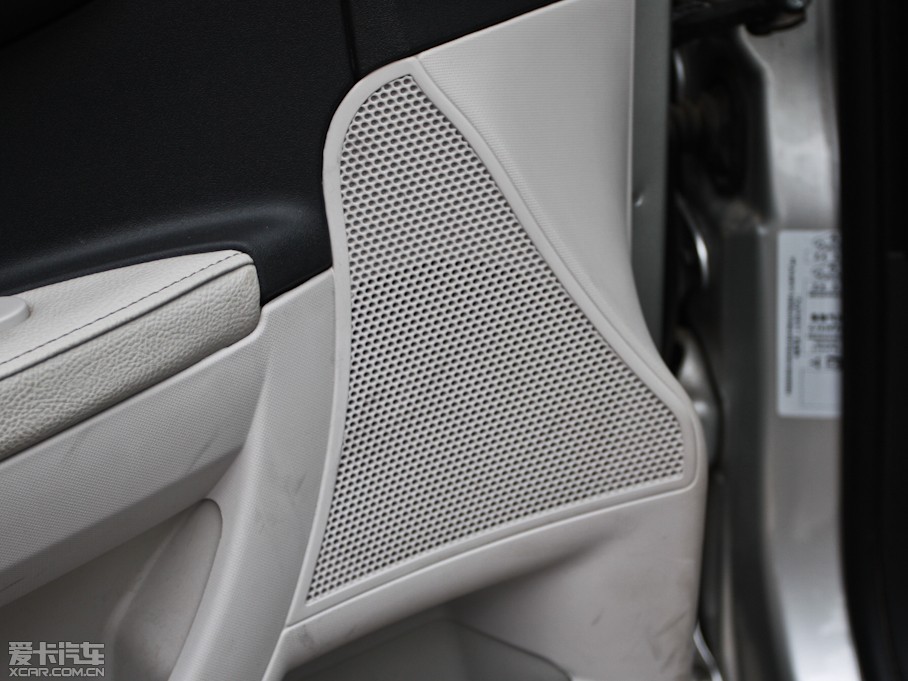 2011΃Ɏ 2.0L քӄŰ