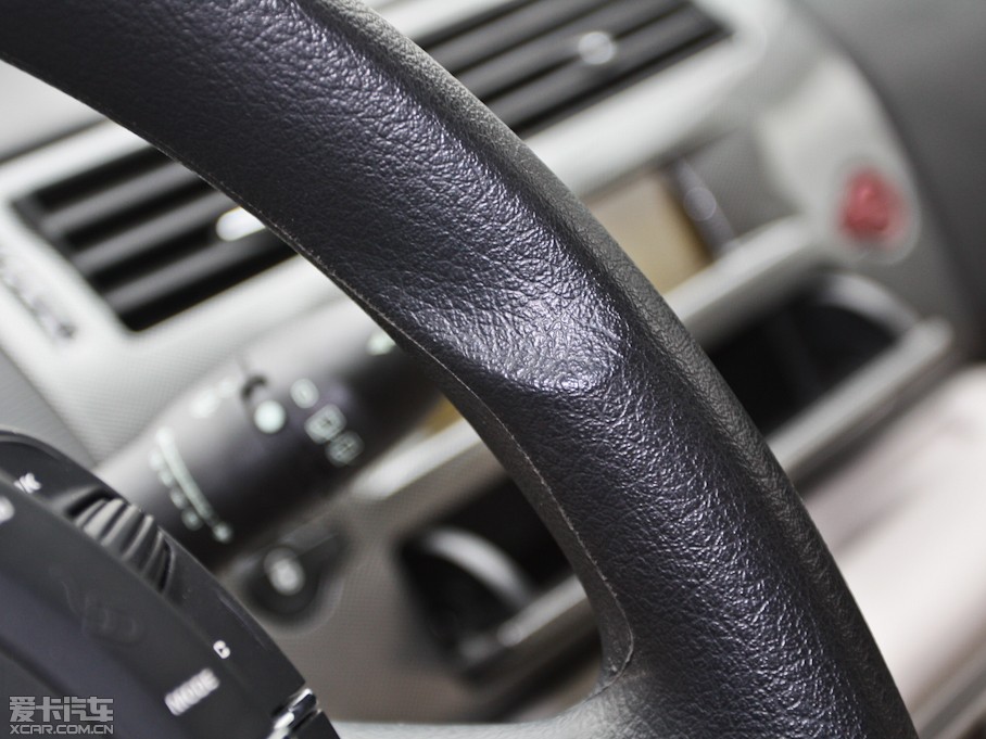 2011΃Ɏ 2.0L ք(dng)Ű