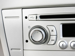 20112.0L Ԅ(dng)Ű п؅^(q)