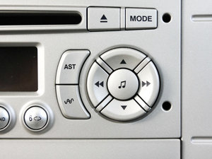 20112.0L Ԅ(dng)Ű п؅^(q)