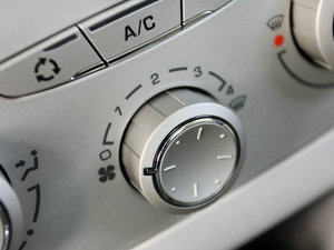 20112.0L ԄӄŰ п؅^(q)