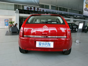 2011款1.6L 手动炫雅版 整体外观