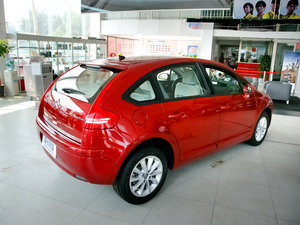 2011款1.6L 手动炫雅版 整体外观