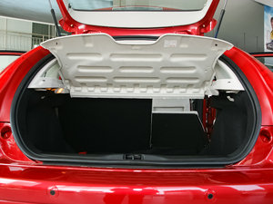 2011款1.6L 手动炫雅版 空间座椅