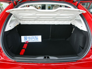 2011款1.6L 手动炫雅版 空间座椅
